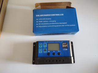 Pannello fotovoltaico 12V con regolatore di carica