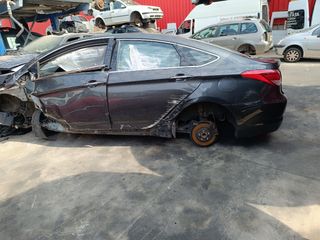 Hyundai i40 para piezas