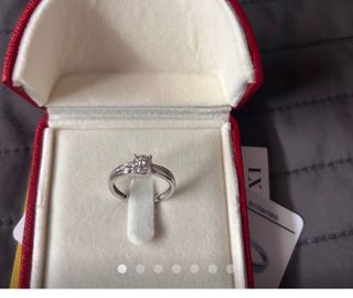 Anillo de compromiso ,oro blanco 