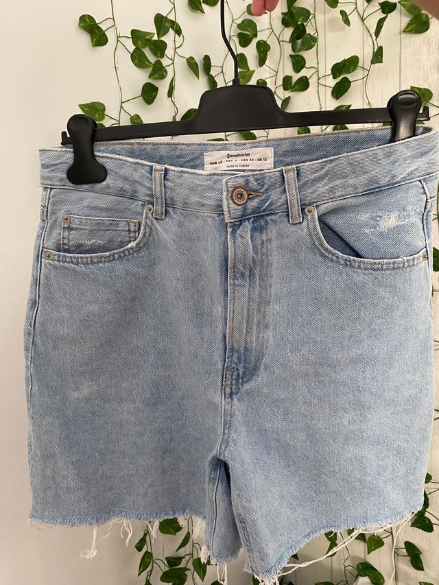 Pantalón Vaquero Corto Stradivarius