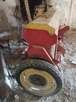 Sembradora cereal 13 brazos