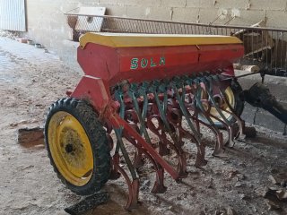 Sembradora cereal 13 brazos