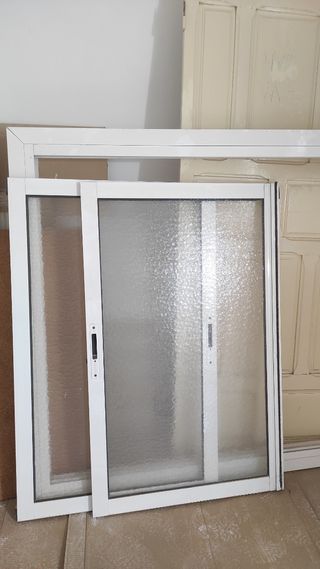 Ventana de aluminio 
