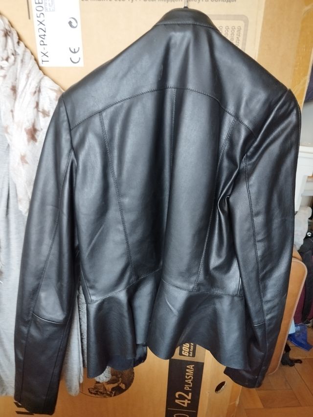 Chaqueta negra mujer Mango