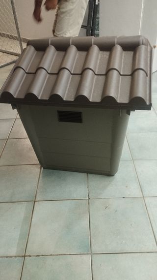 Cuccia per cani di media stazza in PVC 