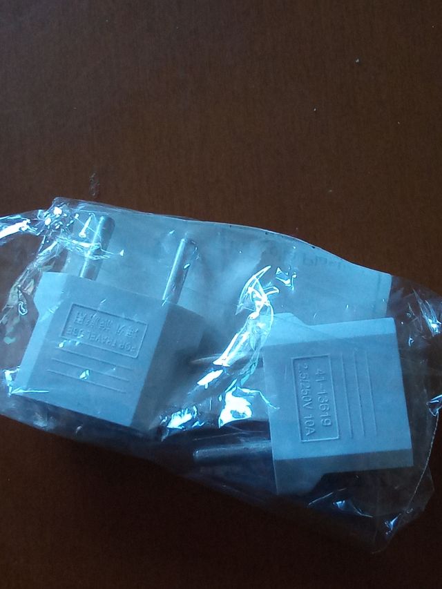 Adaptador de enchufes