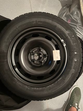 Llanta y Rueda 195/65 R15 91W Regalo funda .