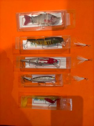 5 Señuelos articulados pesca.