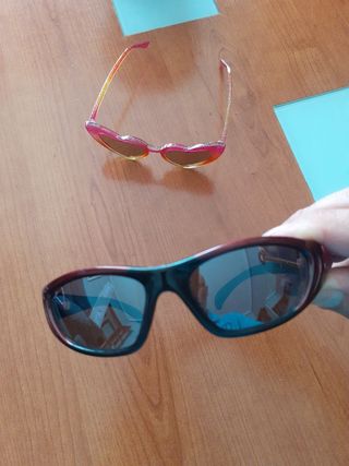 Gafas sol+llavero barie