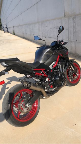 Kawasaki Z900 Carbono