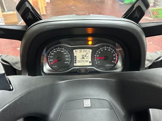 SUZUKI BURGMAN 650 EXECUTIVE