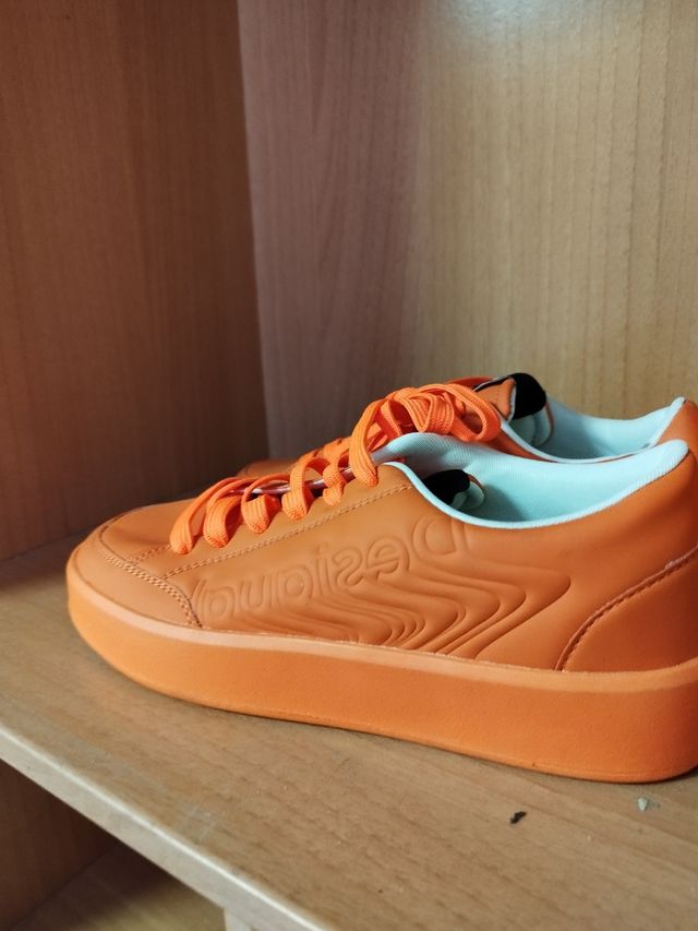 Zapatillas desigual naranja 🧡 talla 38