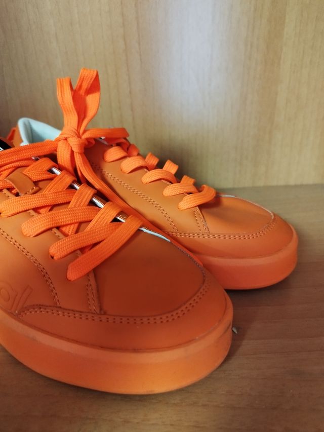 Zapatillas desigual naranja 🧡 talla 38
