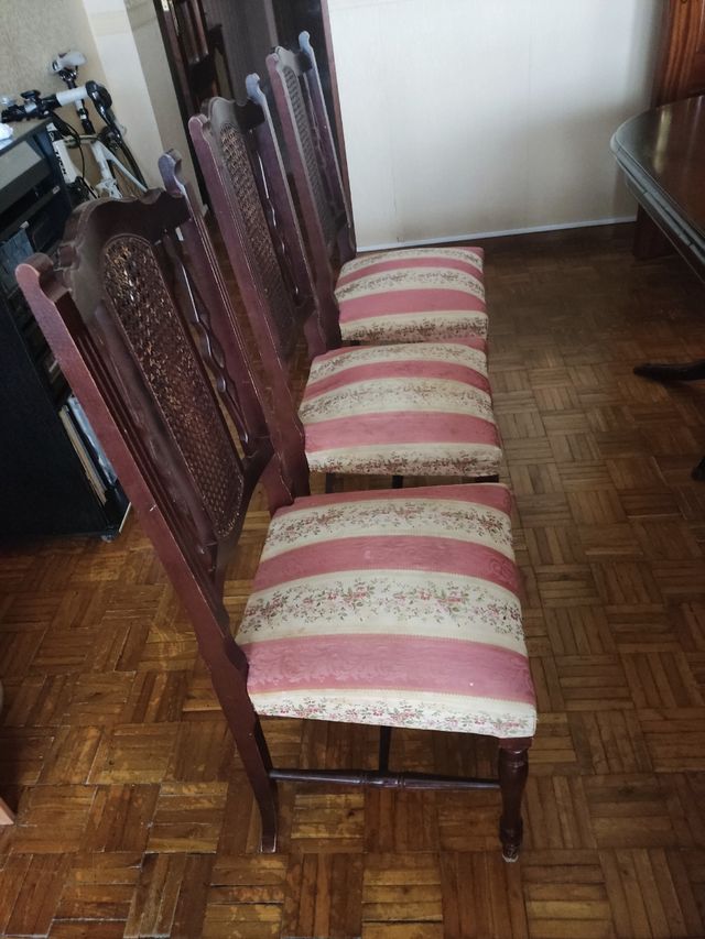 Mesa comedor con seis sillas