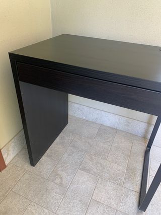 Scrivania ikea nuova 