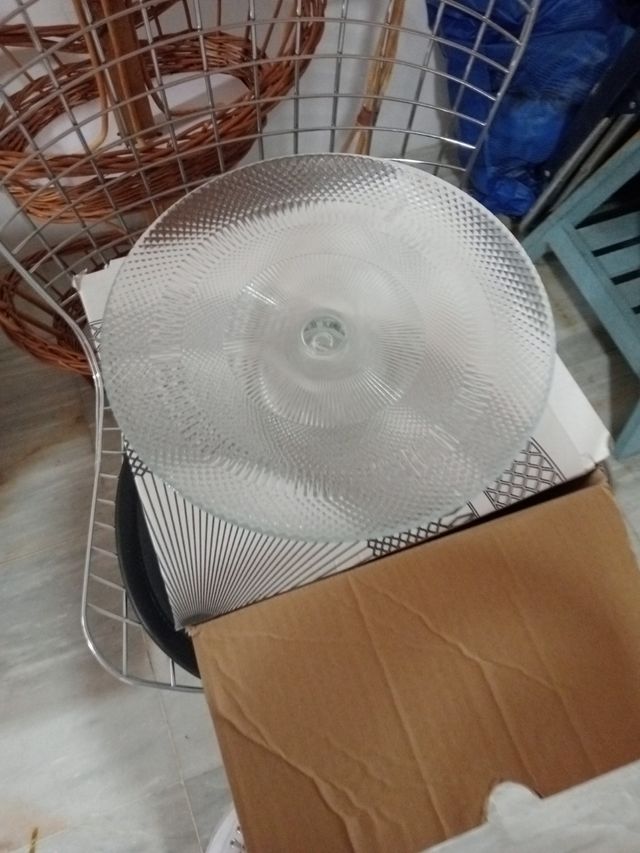 Tartera cristal çon Pie y Tapa Sin estrenar!