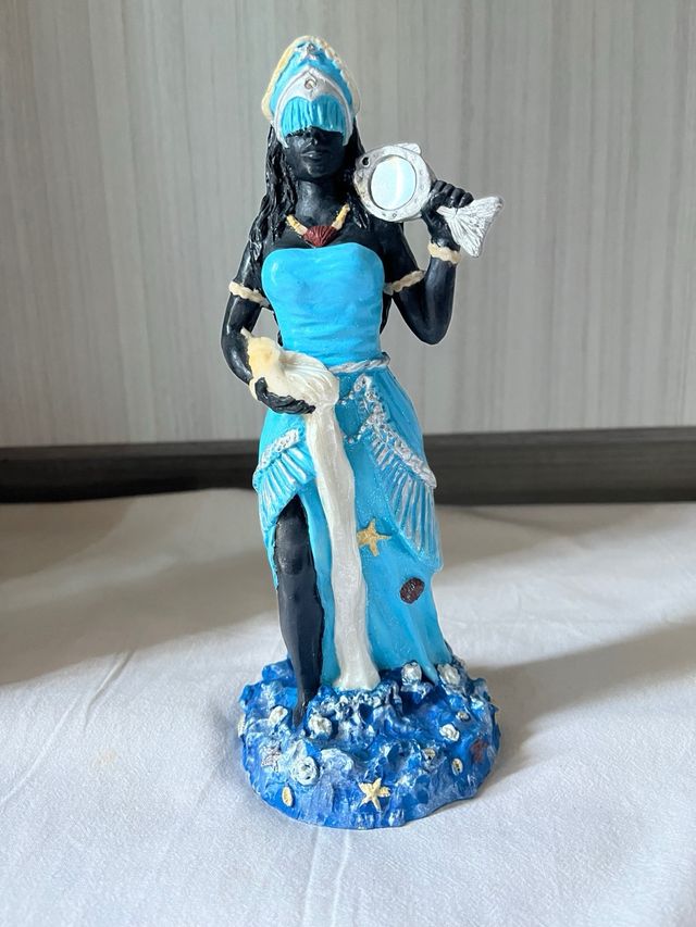 Statua Santa Jemanja dipinta a mano