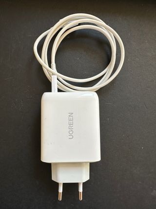 Caricabatterie a ricarica rapida Ugreen 
