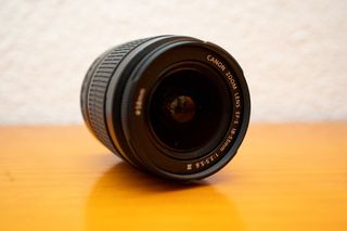 Canon EOS 2000D + objetivo 18-55mm + Samyang 16 mm