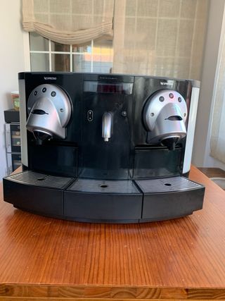 NESPRESSO Gemini CS 200 PRO