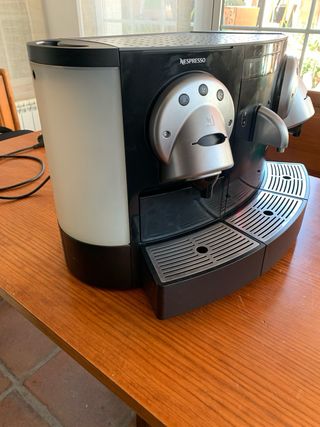 NESPRESSO Gemini CS 200 PRO