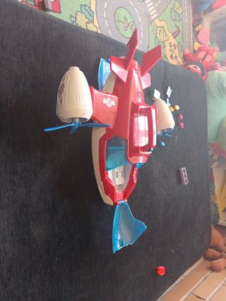 Avión patrulla canina grande