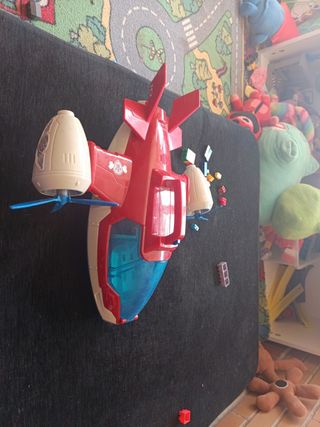 Avión patrulla canina grande