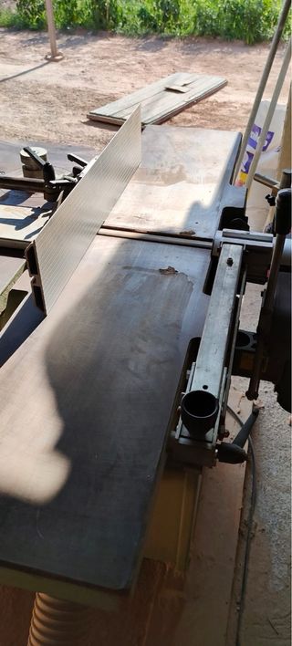 Maquina combinada de carpinteria