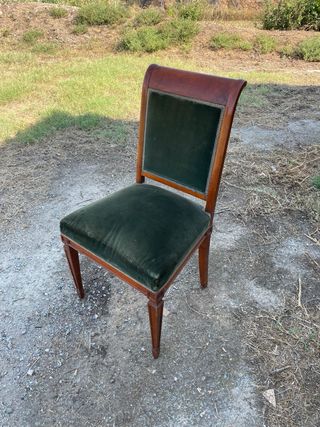 SEDIA IN LEGNO CON SCHIENALE DRITTO