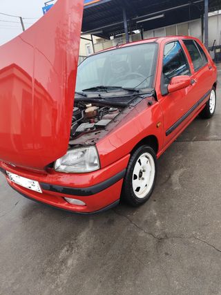Renault Clio 1998