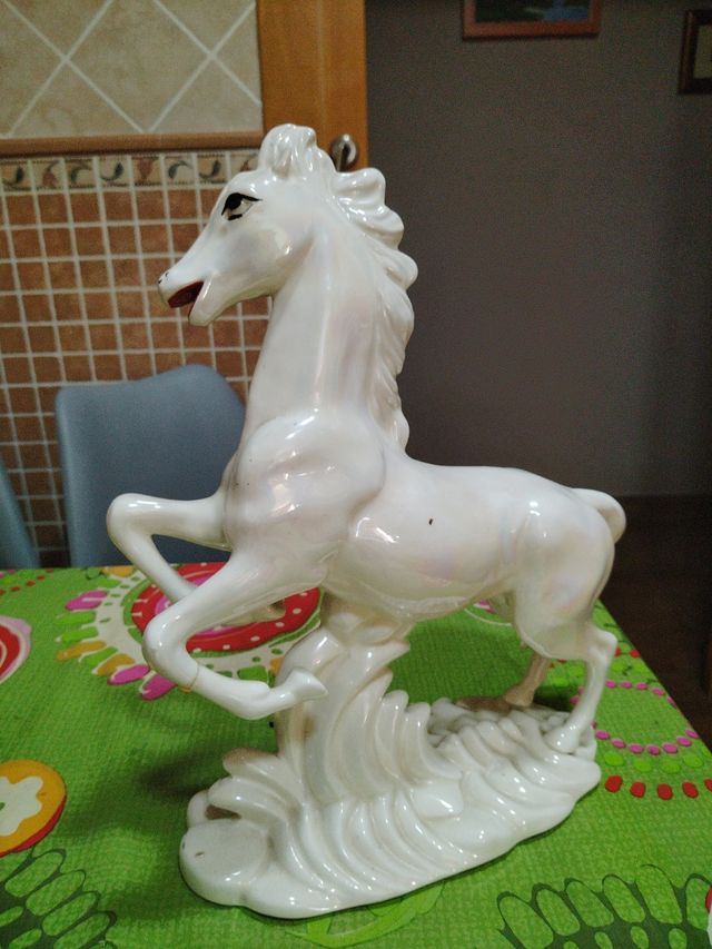 Figura caballo ceramico