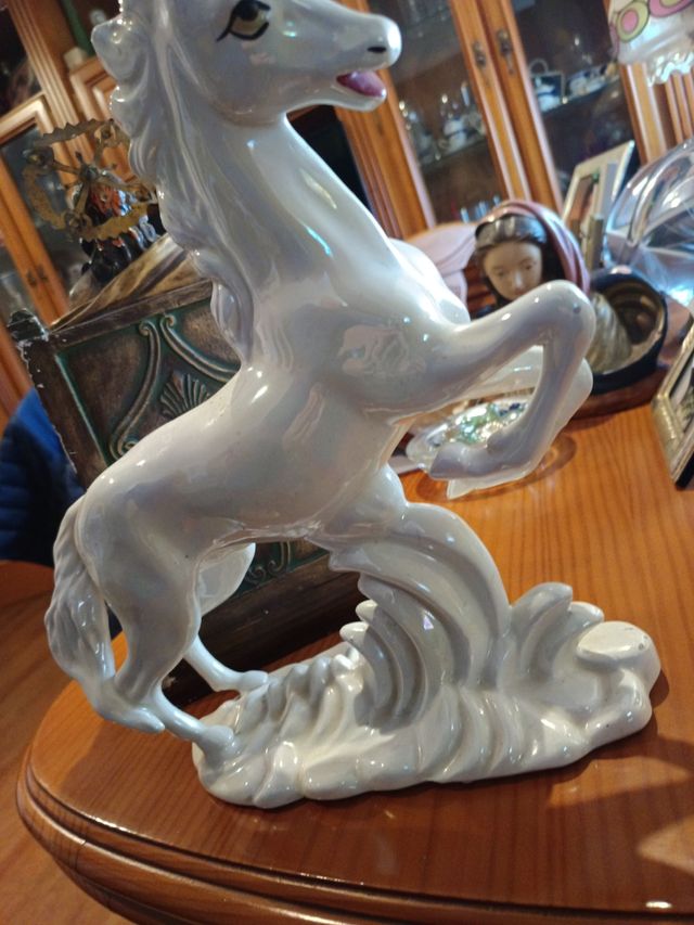 Figura caballo ceramico