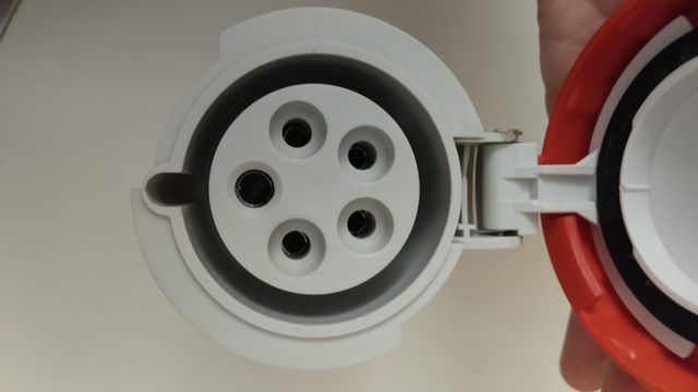 Presa per quadro elettrico industriale