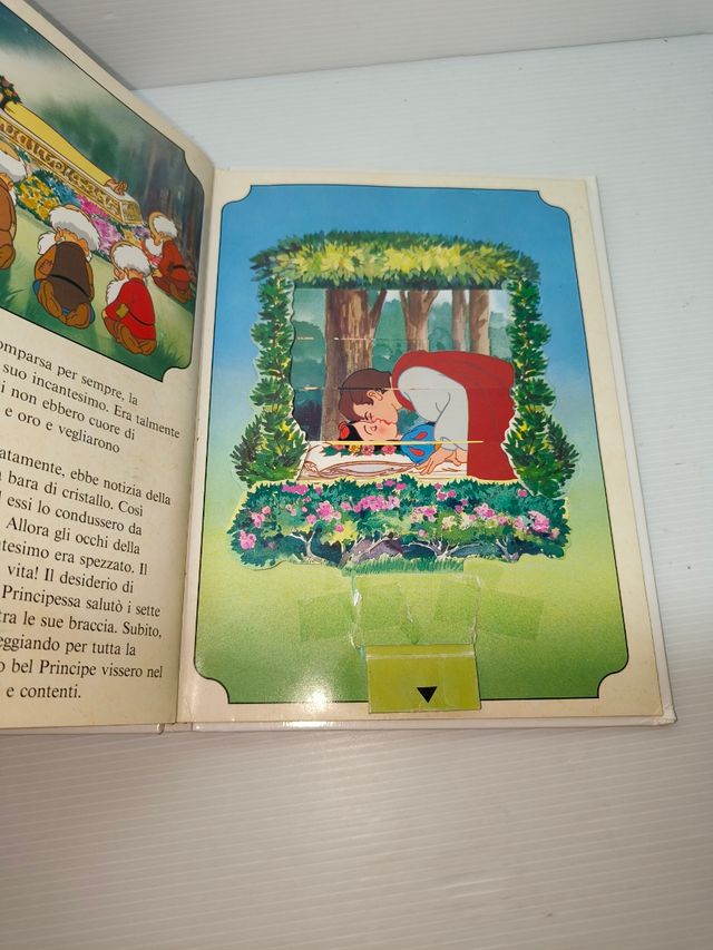 Libro Pop up Biancaneve LEGGI