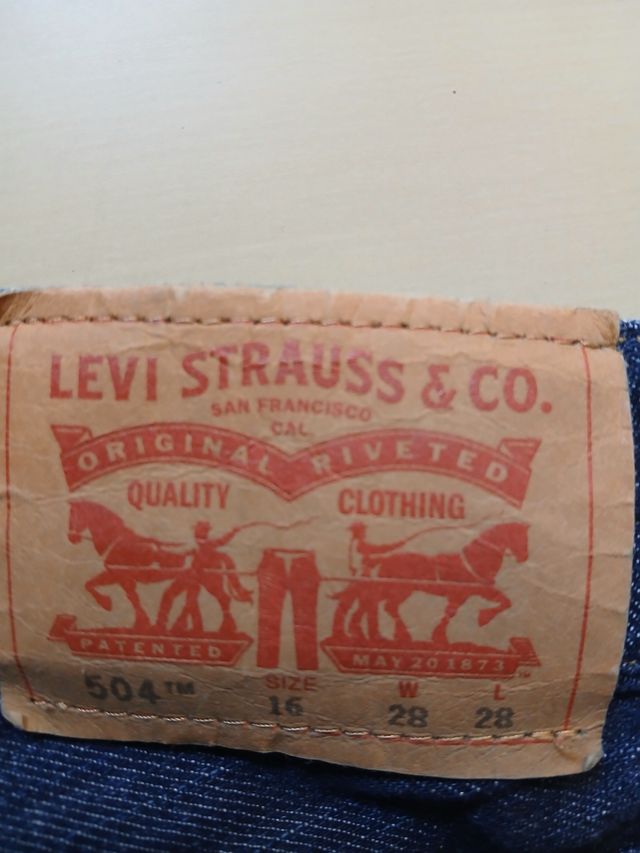 🇺🇸PANTALON VAQUERO LEVI'S 504 🇺🇸