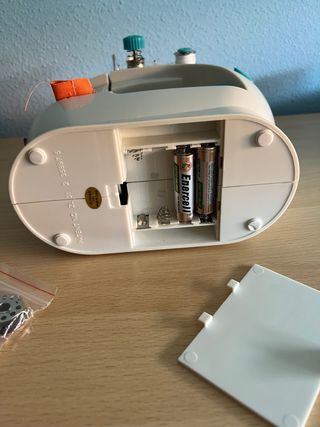 Mini maquina de coser