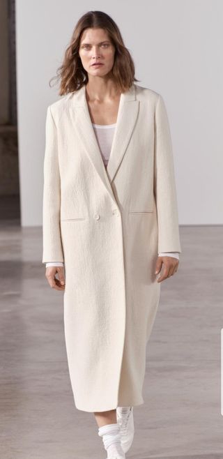 Abrigo minimal lana coleccion ZARA
