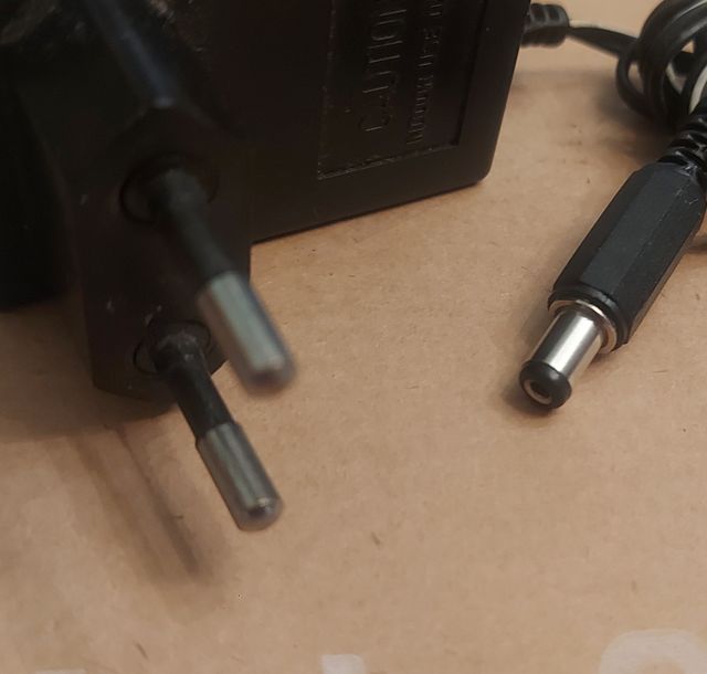 Cargador 4.8v 300mA topcraft