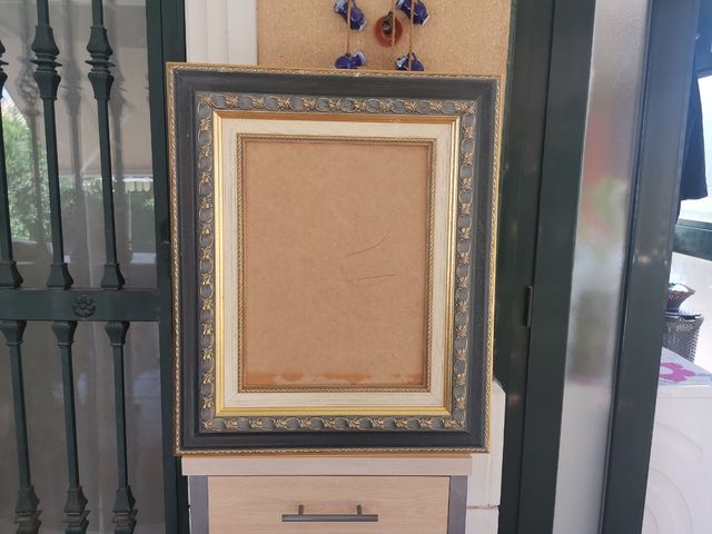 Marco madera labrado antiguo