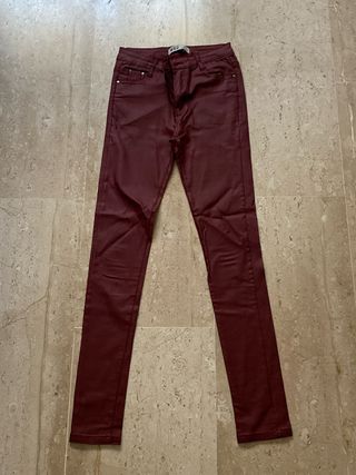 Pantalon pitillo mujer cuero