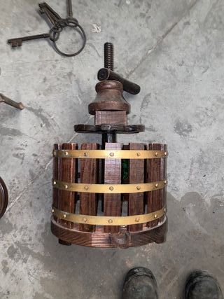 VARIOS OBJETOS ANTIGUOS RUSTICOS