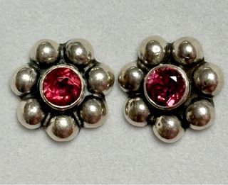 Pendientes de granates rodolita y plata de ley 925