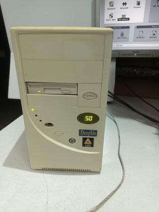 n-19, Pc retro, Pentium, caja at con display      