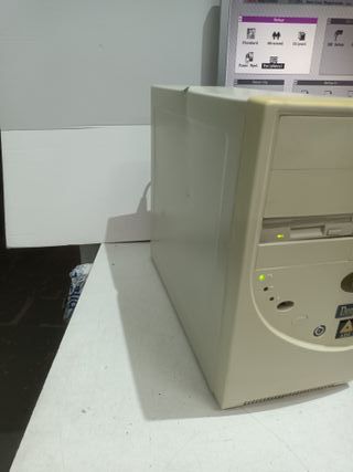 n-19, Pc retro, Pentium, caja at con display      