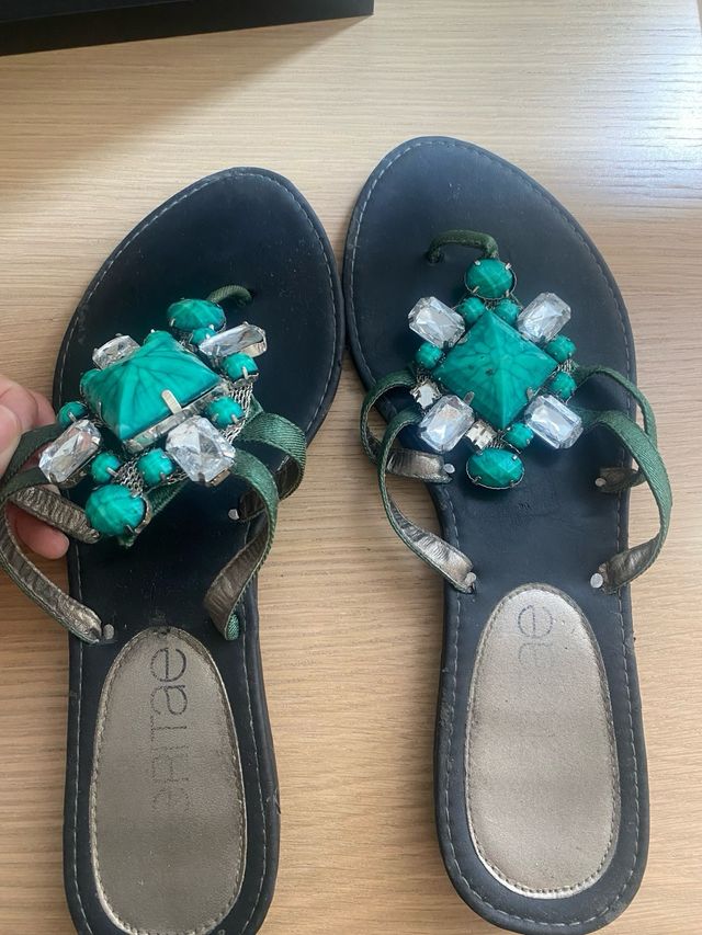 Sandalias tipo joya turquesa