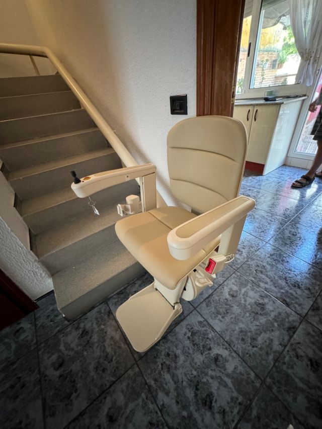 Silla salvaescaleras a estrenar - Consultar precio