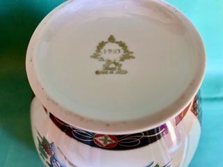JARRON PORCELANA JAPONESA IMARI PINTADO A MANO