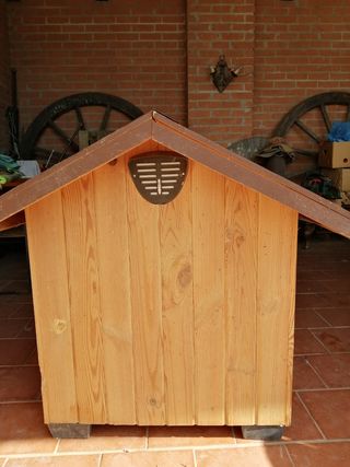 Cuccia in legno per cani taglia M/L