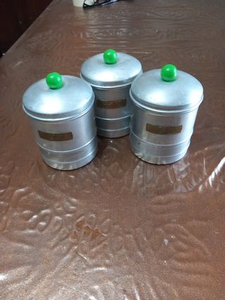 N.3 barattoli in alluminio anni 40 spezi