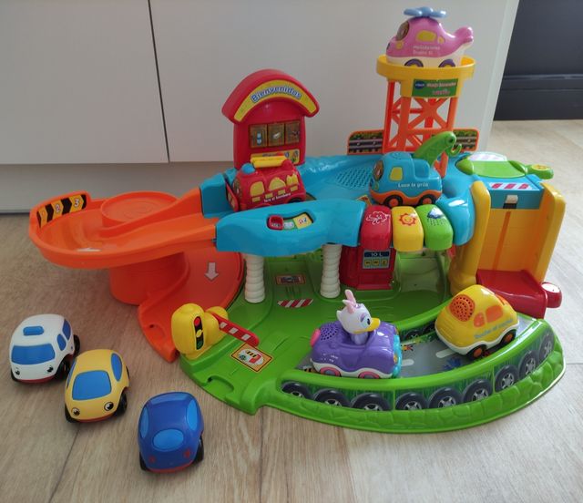 Garaje multitaller tut tut Vtech 8 vehículos